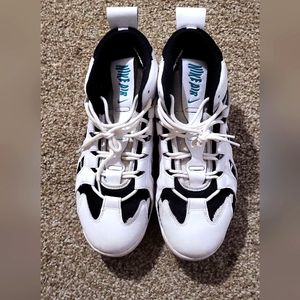 Nike size 11 white